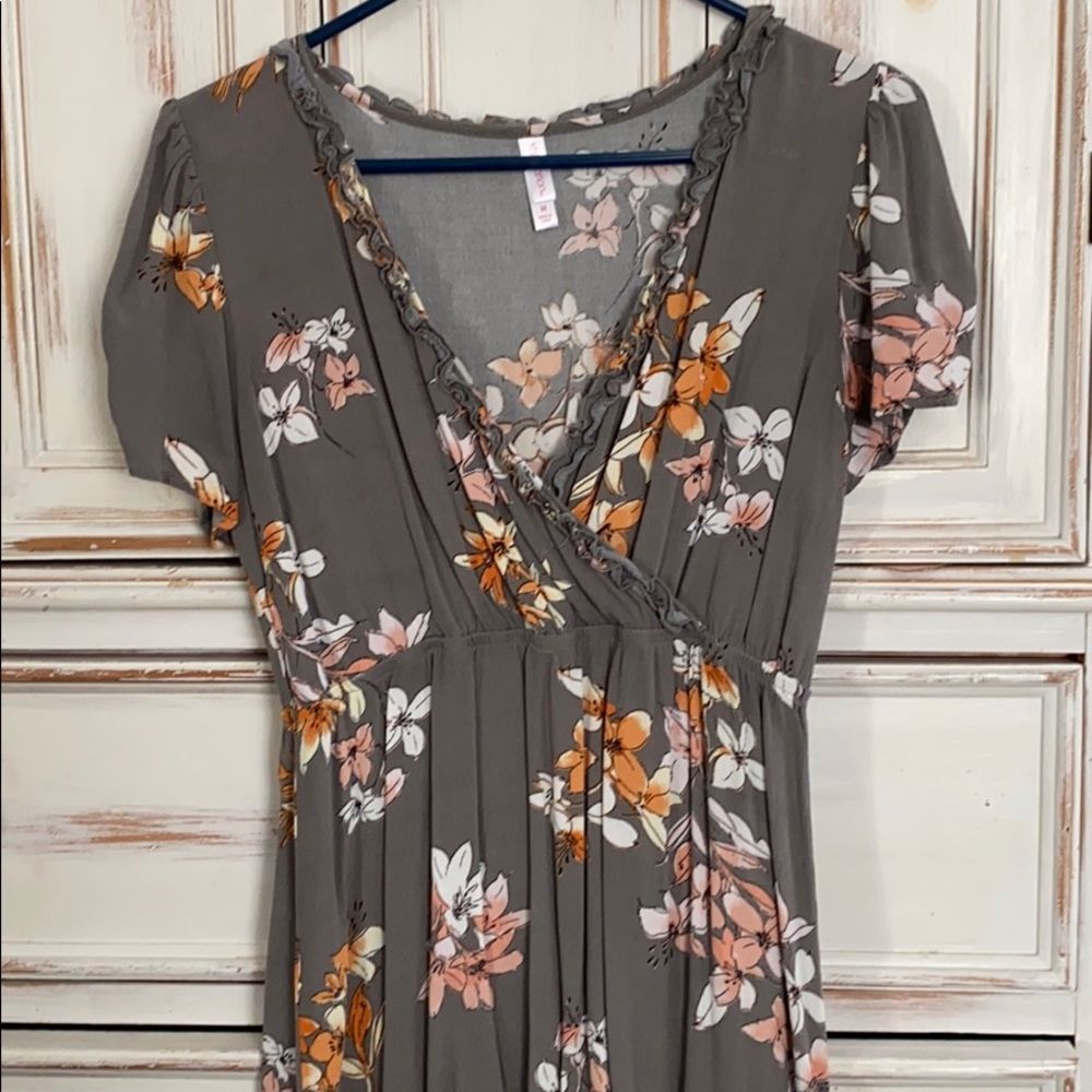 Xhilaration gray/floral dress